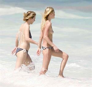 Kate Bosworth - breasts