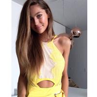 Mathilde Gøhler taking a selfie