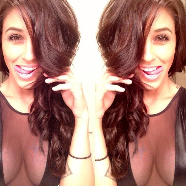 Tianna Gregory taking a selfie