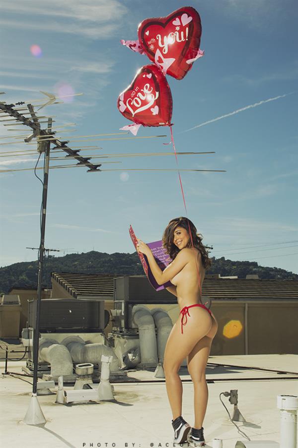Tianna Gregory in a bikini - ass