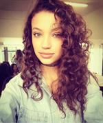 Candice Blackburn taking a selfie