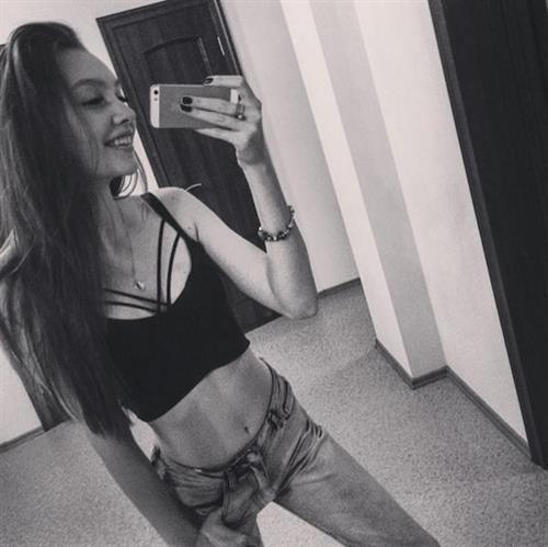 Polina Litvinova taking a selfie