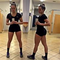 Caroline Sunshineee taking a selfie