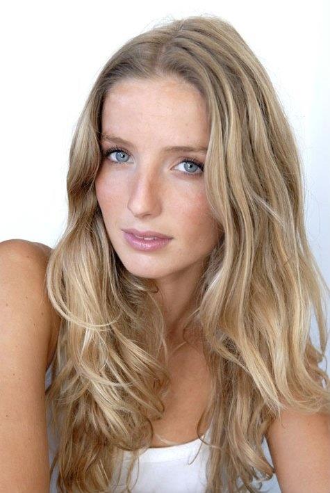 Annabelle Wallis