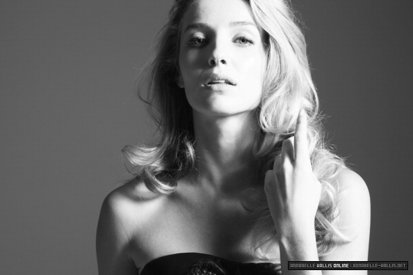 Annabelle Wallis