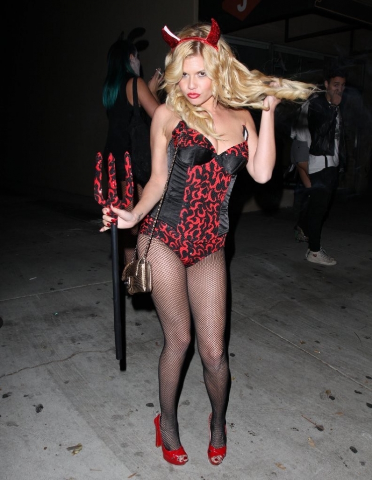 Chanel West Coast in lingerie