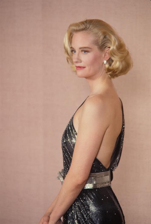 Cybill Shepherd