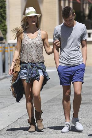 Bar Refaeli spending the afternoon with family in L.A. June 9, 2014