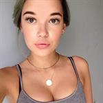 Sarah Snyder taking a selfie
