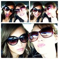 Rachel Cook taking a selfie