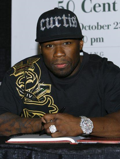 50 cent bank. 50 Цент джиюнит. 50 Cent цепь. T.I. 50 Cent. 50 Cent картина.