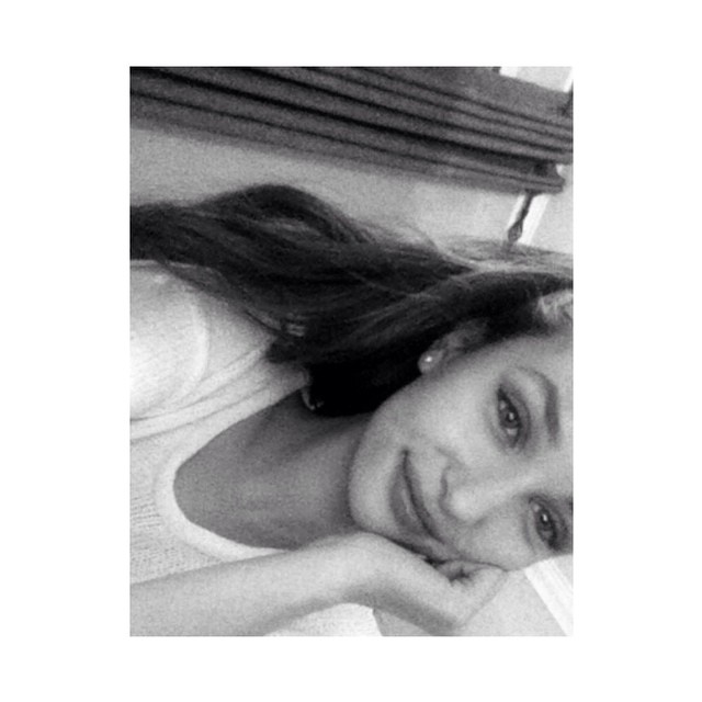 Ariane Fournier taking a selfie