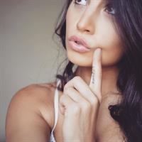 Mónica Alvarez taking a selfie