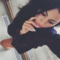 Mónica Alvarez taking a selfie