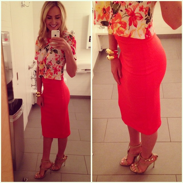 Mackenzie White taking a selfie