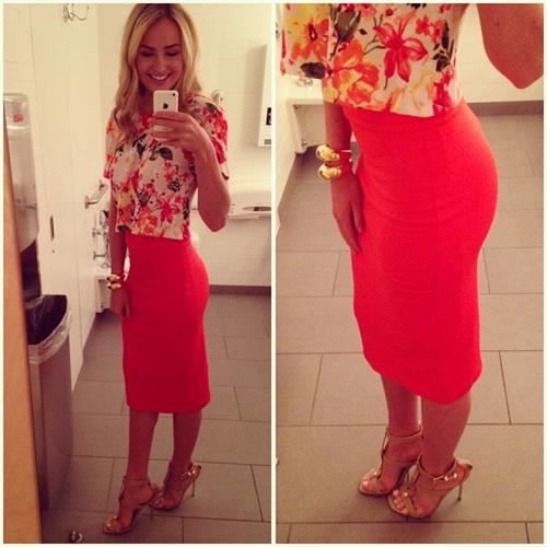 Mackenzie White taking a selfie