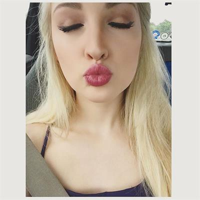 Anna Faith Carlson taking a selfie