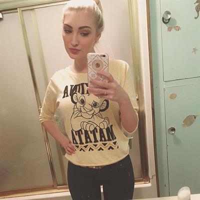 Anna Faith Carlson taking a selfie