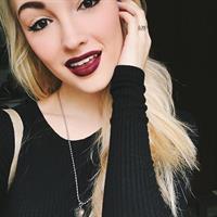 Anna Faith Carlson taking a selfie