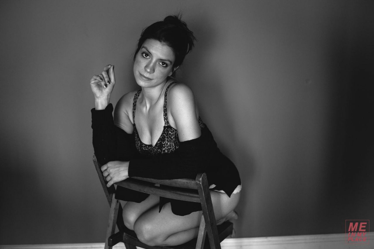 Jillian Rose Reed Lingerie Pictures Jillian Rose Reed - Esquire Me in My Place