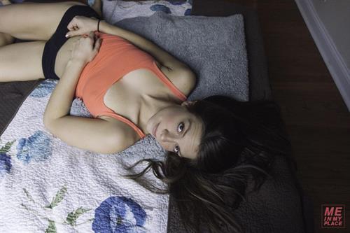 Jillian Rose Reed - Esquire Me in My Place