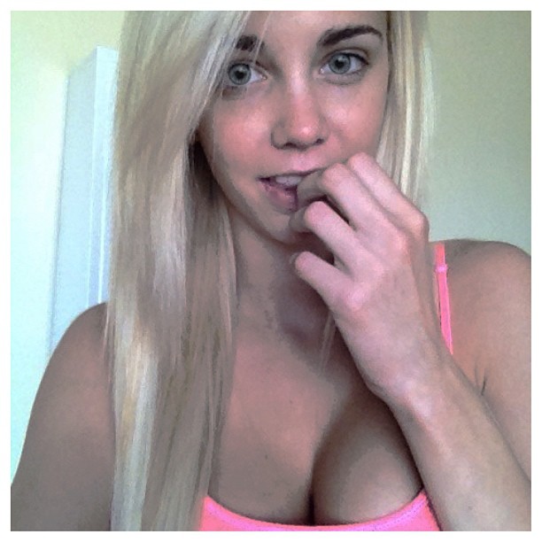 Caitlin Arnett taking a selfie