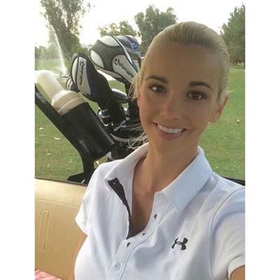 Caitlin Arnett taking a selfie
