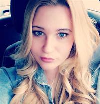 Jessica taking a selfie