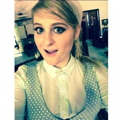 Meghan Trainor taking a selfie