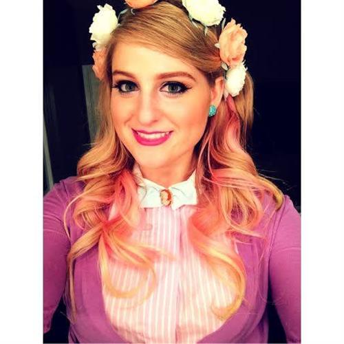 Meghan Trainor taking a selfie