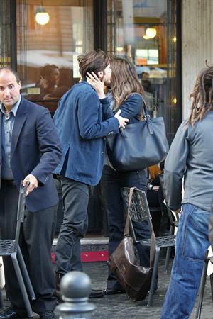 Kate Beckinsale On Set of The Face of an Angel in Rome November 11-2013 