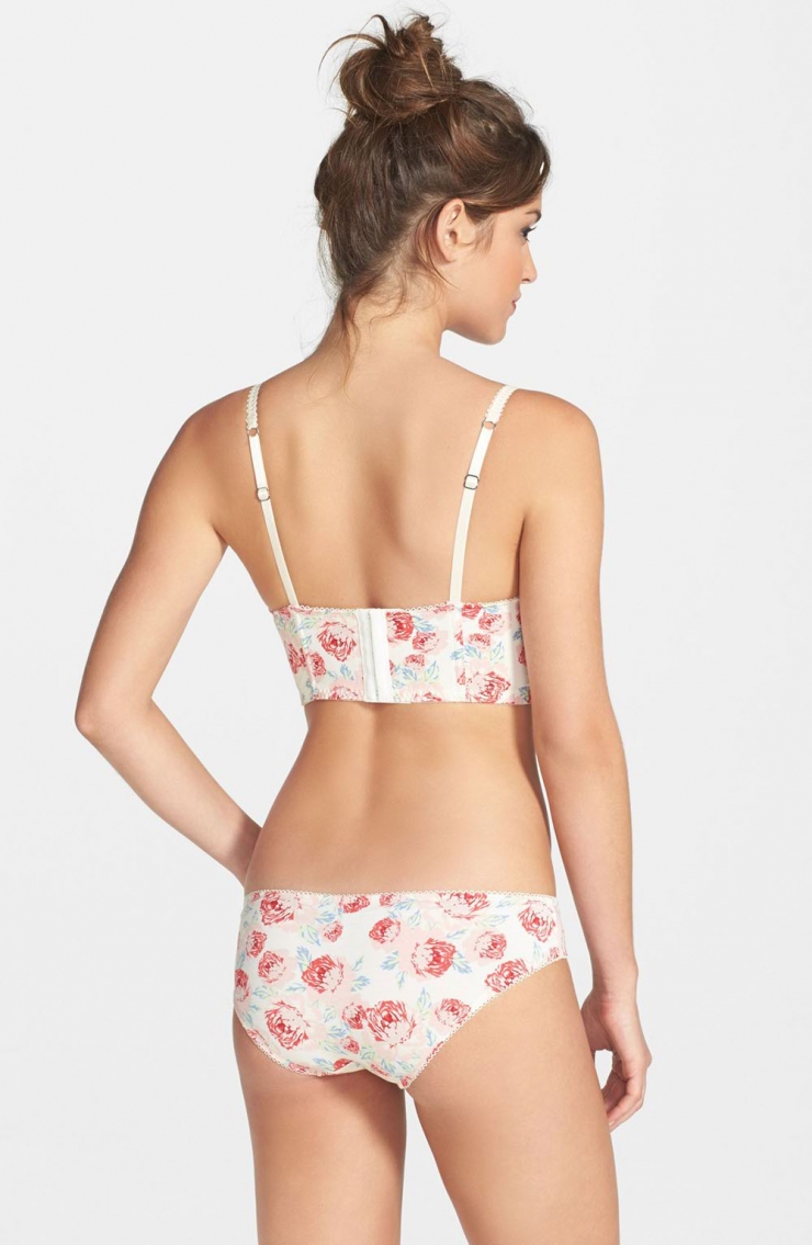 Jehane Paris in lingerie - ass