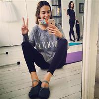 Alexa Chung taking a selfie