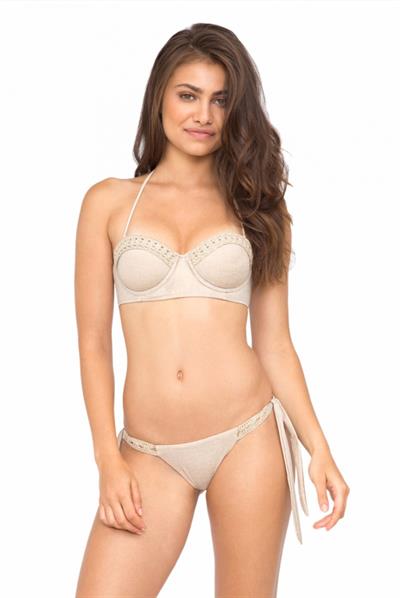 Yara Khmidan in lingerie