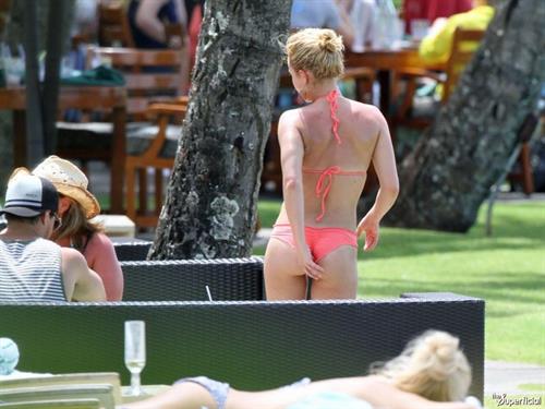 Hayden Panettiere in a bikini - ass