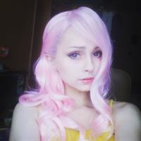 Denika Kiomi taking a selfie