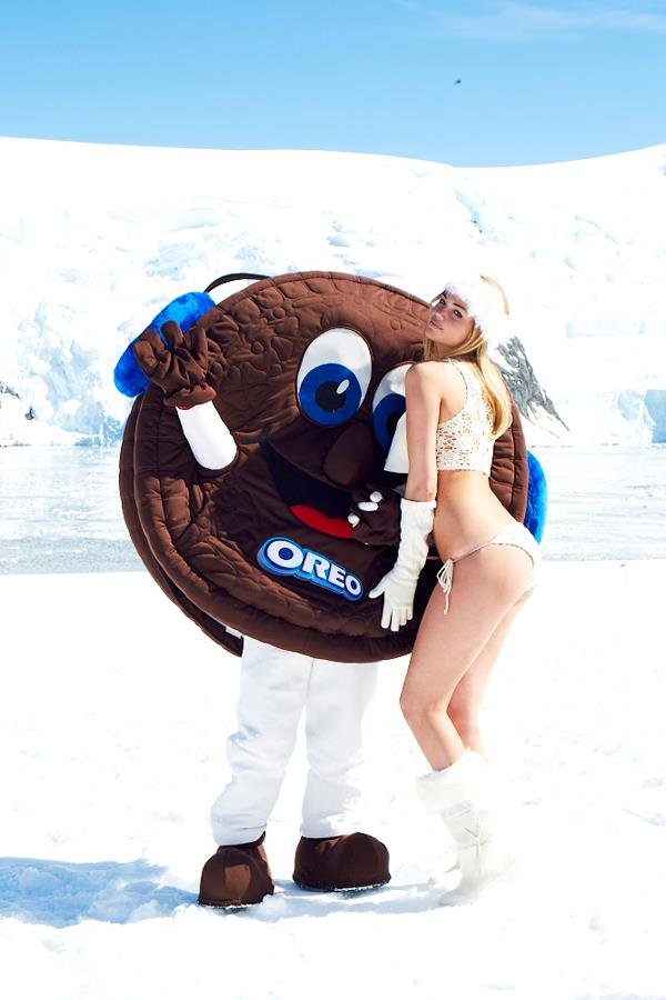 Sports Illustrated 2013 Swimsuit Edition. Kate Upton in Antarctica