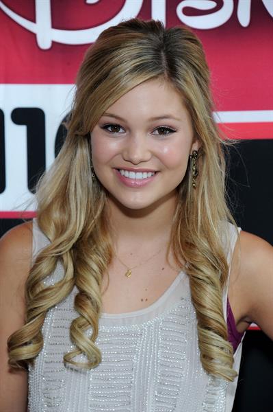 Olivia Holt