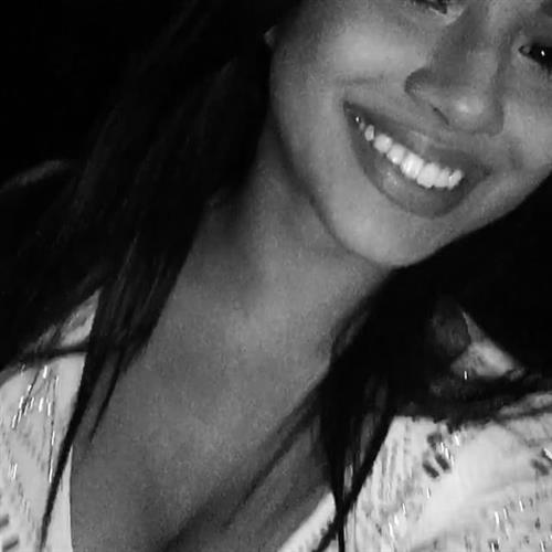 Julia Kelly taking a selfie