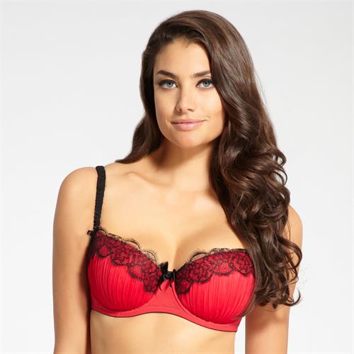 Lauren Mellor in lingerie