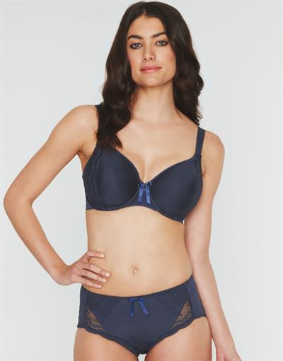 Lauren Mellor in lingerie