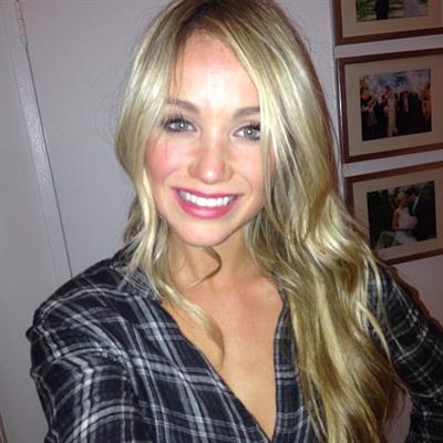 Katrina Bowden taking a selfie