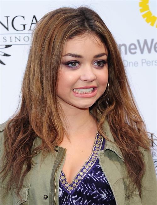 Sarah Hyland at the 2013 Lakers Casino Night in LA March 10, 2013