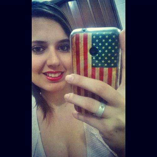 Veronica Rangel taking a selfie