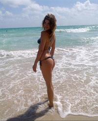 Elisabetta Canalis in a bikini - ass