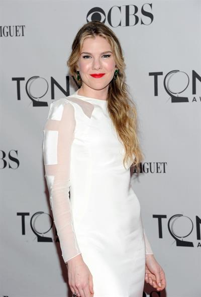 Lily Rabe