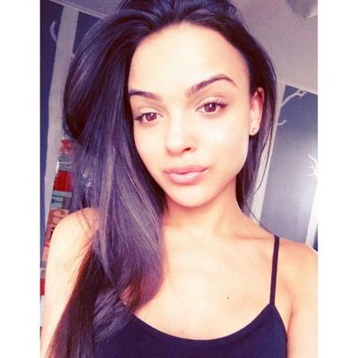 Lisa Ramos taking a selfie