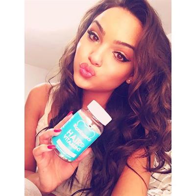 Lisa Ramos taking a selfie