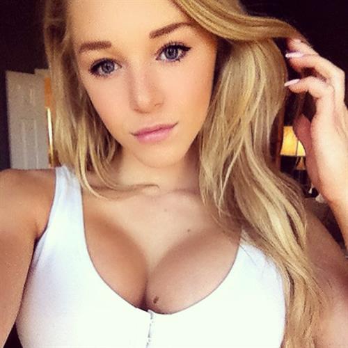 Courtney Tailor taking a selfie
