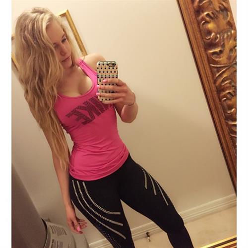 Courtney Tailor taking a selfie